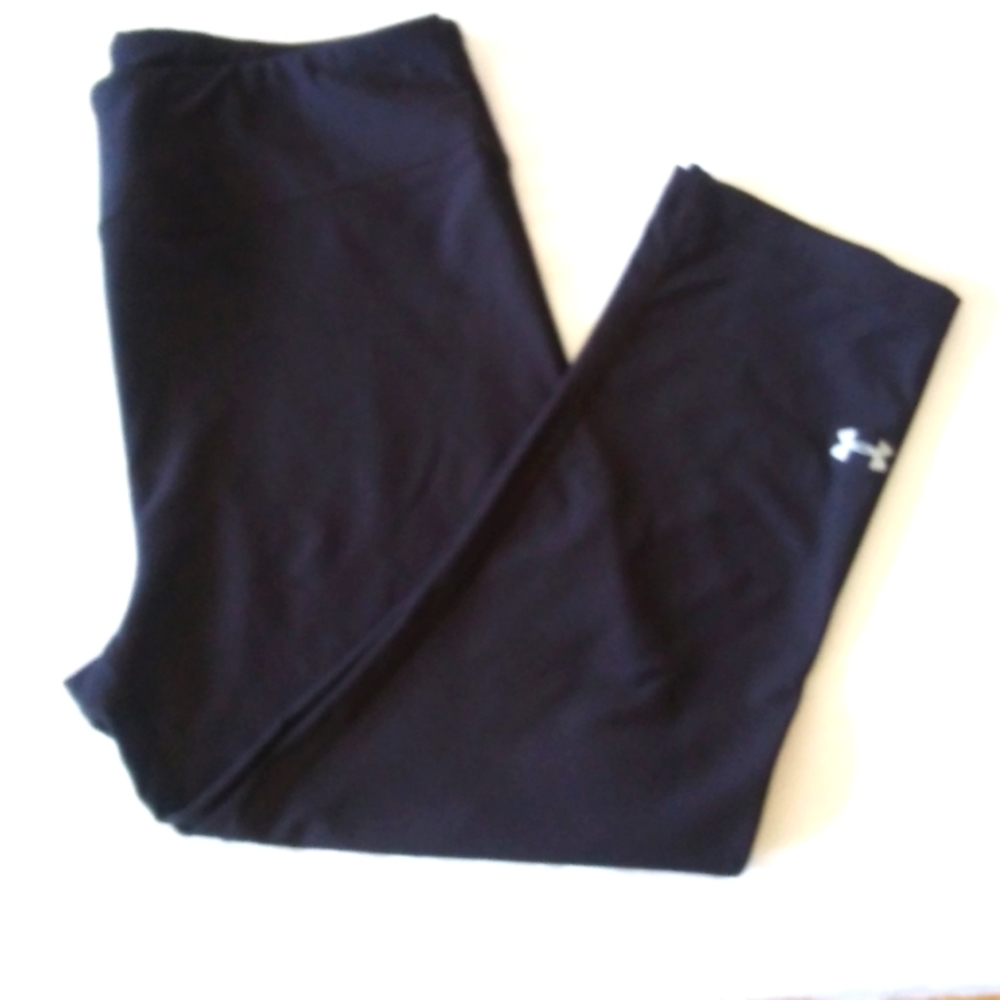 Activewear Under Armor crop leggings Size M